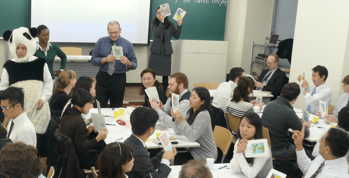 外国人講師と日本人講師の合同研修